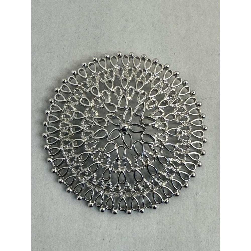 Vintage Sarah Coventry Silver Tone Filigree Circle Brooch Pin 2.5"